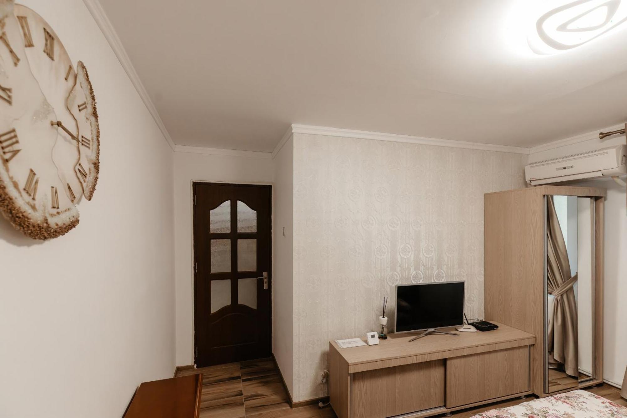Luxury Radox Apartment Buzau City Center Экстерьер фото