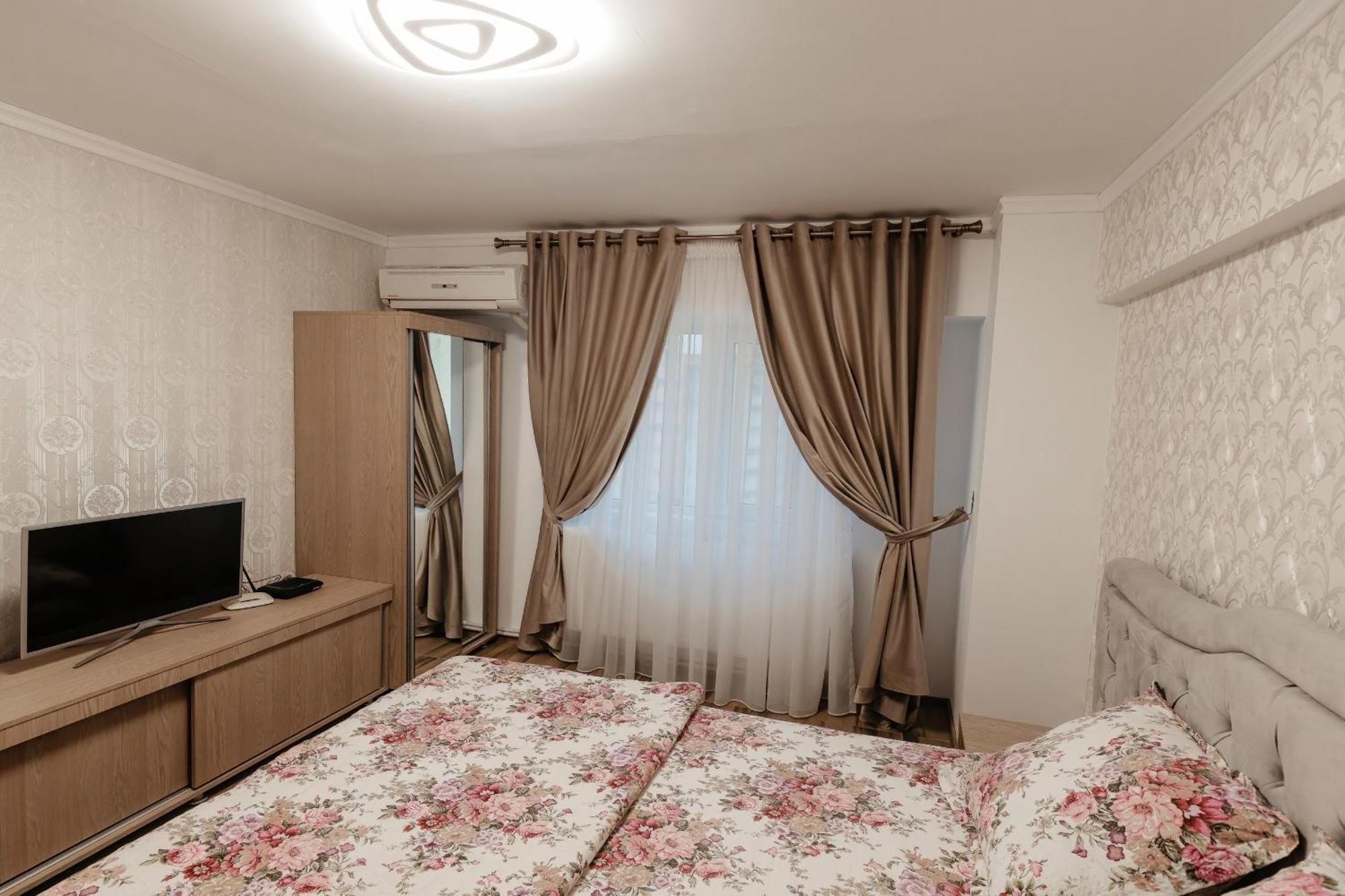Luxury Radox Apartment Buzau City Center Экстерьер фото